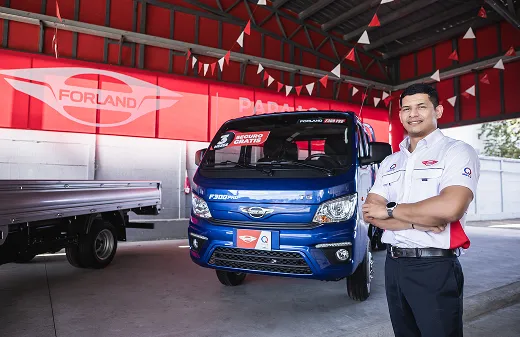 Identidad de marca personal de Oscar Reyes